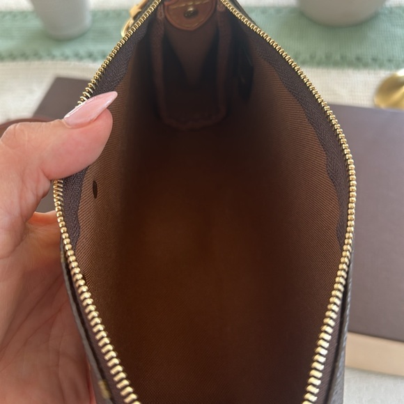 Eva clutch Louis Vuitton - Picture 9 of 13